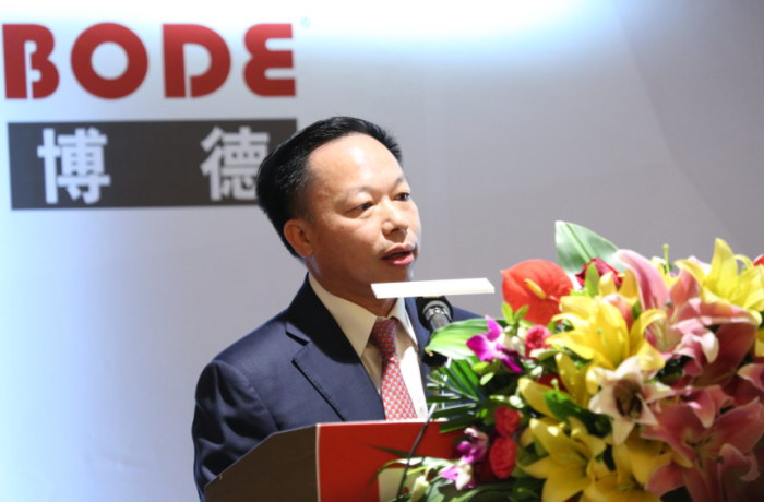 9广东黄瓜视频黄色网站精工建材有限公司董事长、总经理叶荣恒.jpg